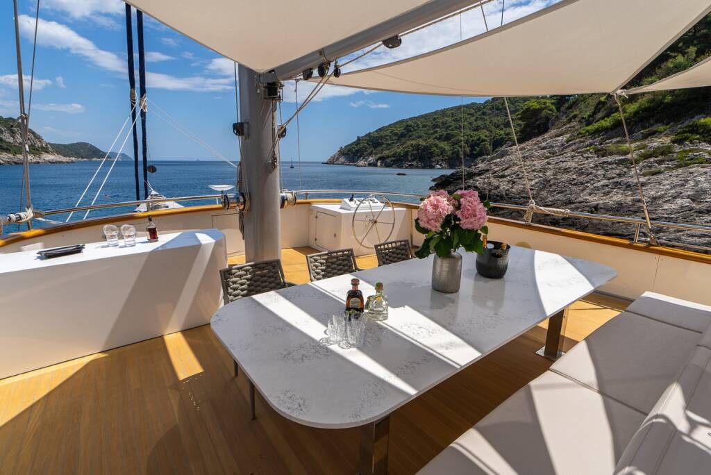 Luxury sailing yacht M/S Dalmatino Dalmatino