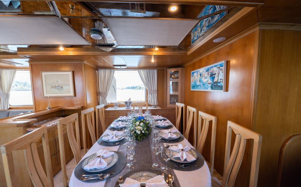 Luxury motor yacht M/Y Elena Elena