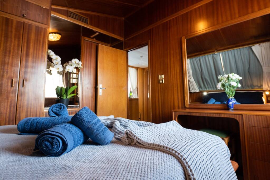 Luxury motor yacht M/Y Elena Elena