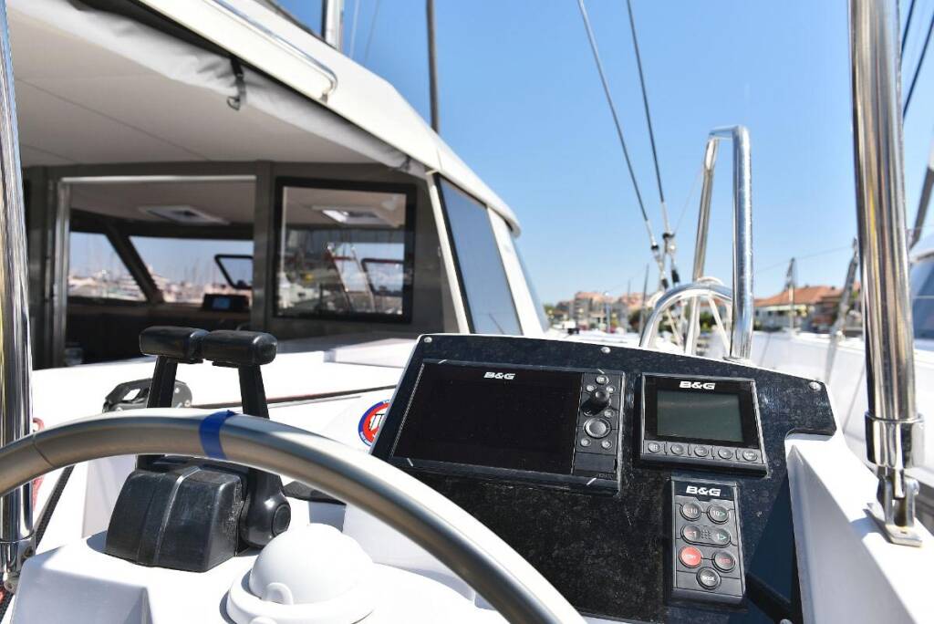 Katamaran Nautitech 40 open NEW Whale Symphony