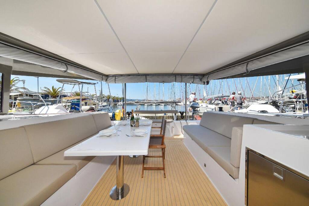 Katamaran Nautitech 40 open NEW Whale Symphony