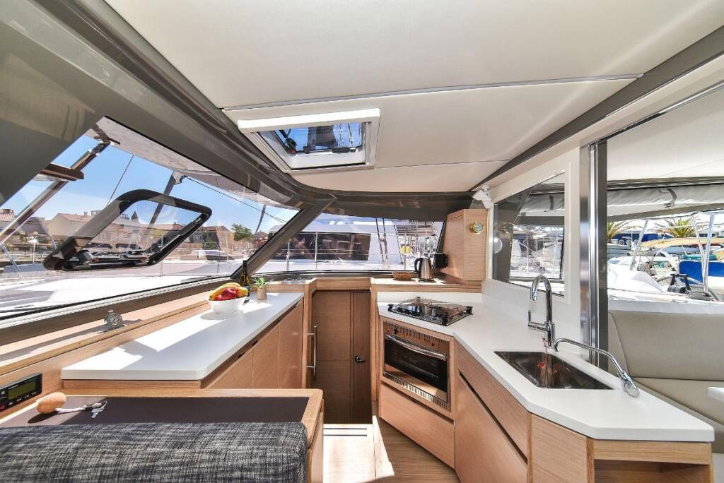 Katamaran Nautitech 40 open NEW Whale Symphony