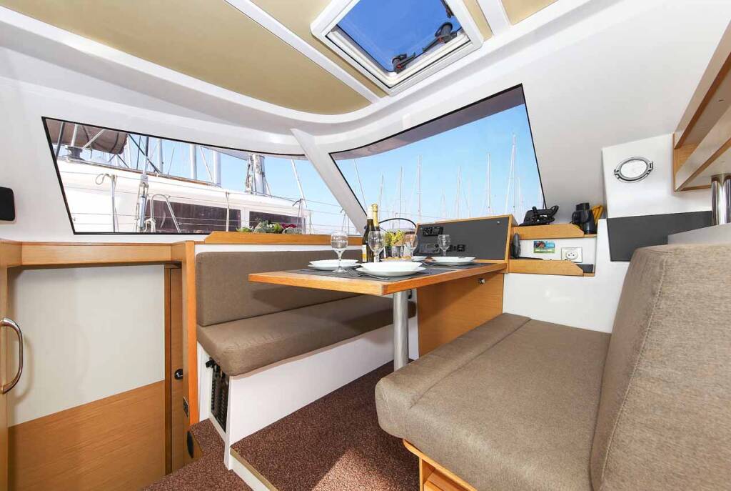 Catamaran Nautitech 40 Open Rosa