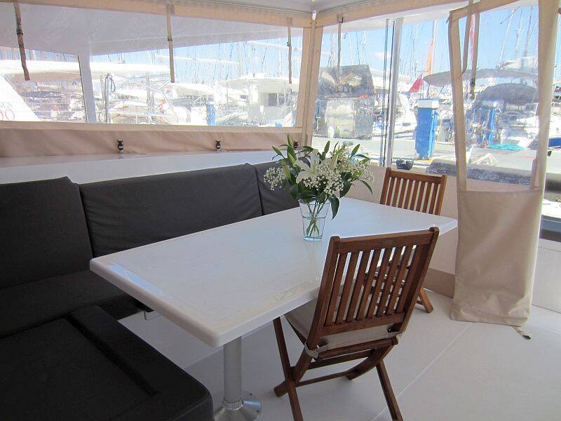 Catamaran Nautitech 40 Open Amara