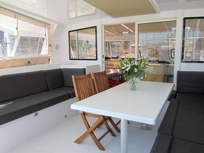 Catamaran Nautitech 40 Open Amara
