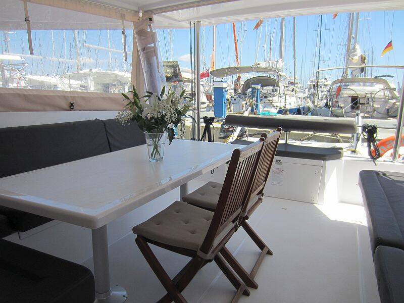 Catamaran Nautitech 40 Open Amara