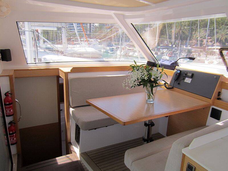 Catamaran Nautitech 40 Open Amara