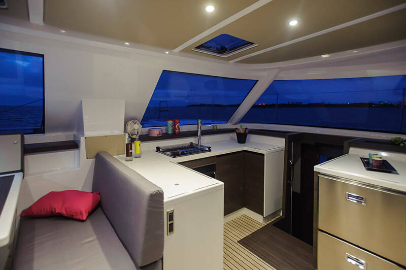 Catamaran Nautitech 40 Open CLASS