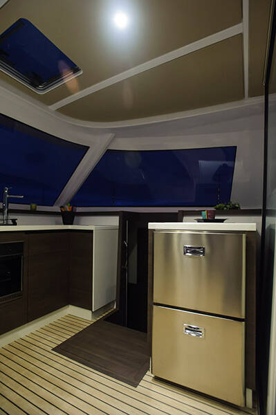 Catamaran Nautitech 40 Open CLASS