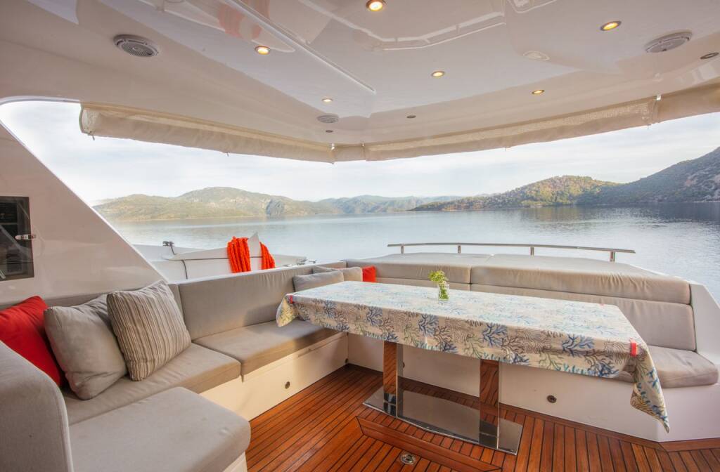 Motoryacht Numarine 62 Journey