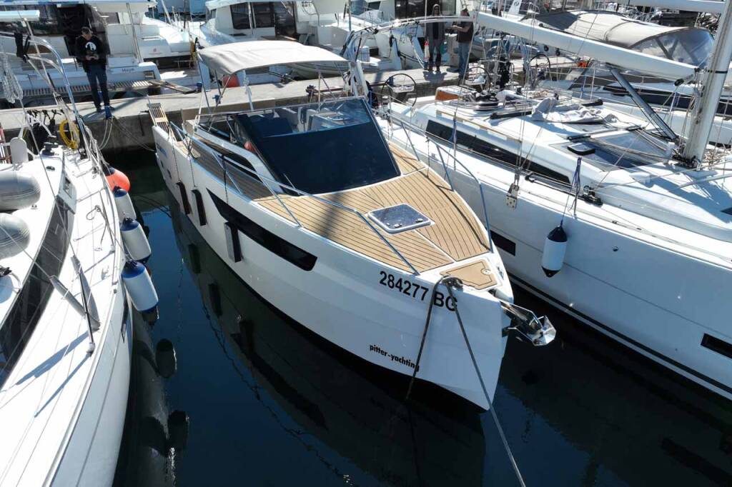 Motor boat Nuva M9 Cabin Babac