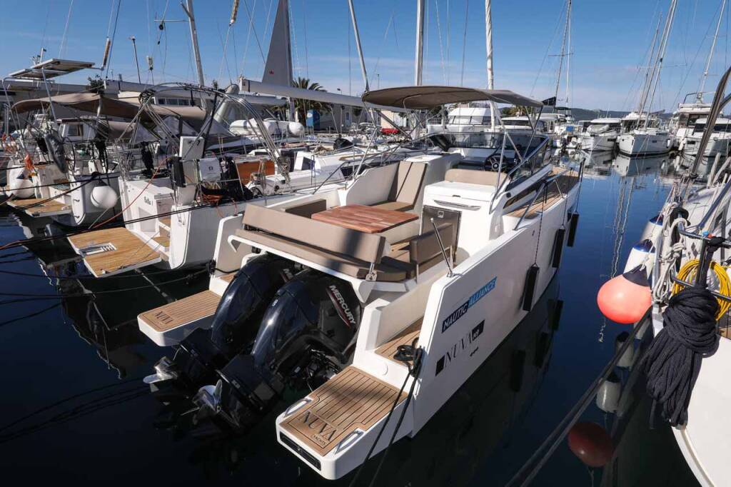 Motor boat Nuva M9 Cabin Babac