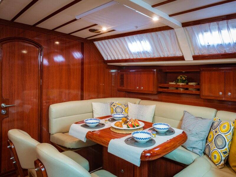 Sailing yacht Ocean Star 60.1 