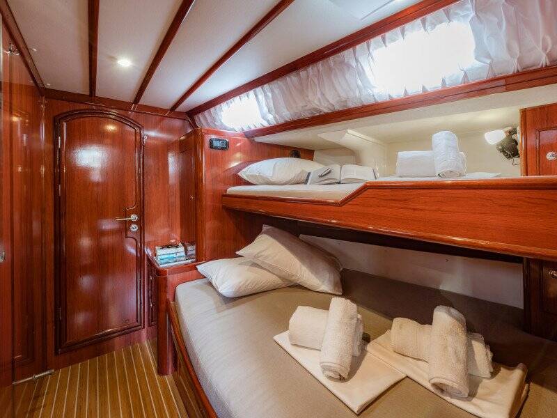 Sailing yacht Ocean Star 60.1 