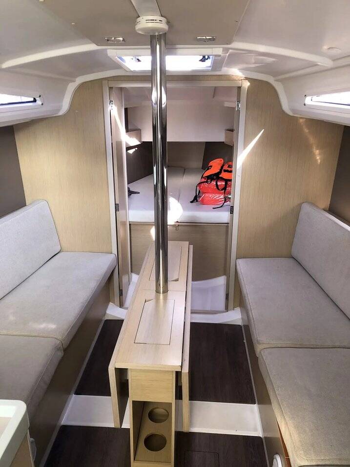 Sailing yacht Oceanis 30.1 Arya
