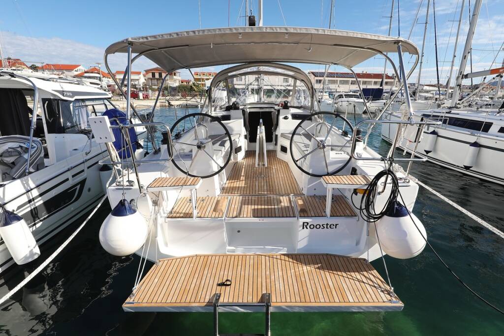 Sailing yacht Oceanis 34.1 Rooster