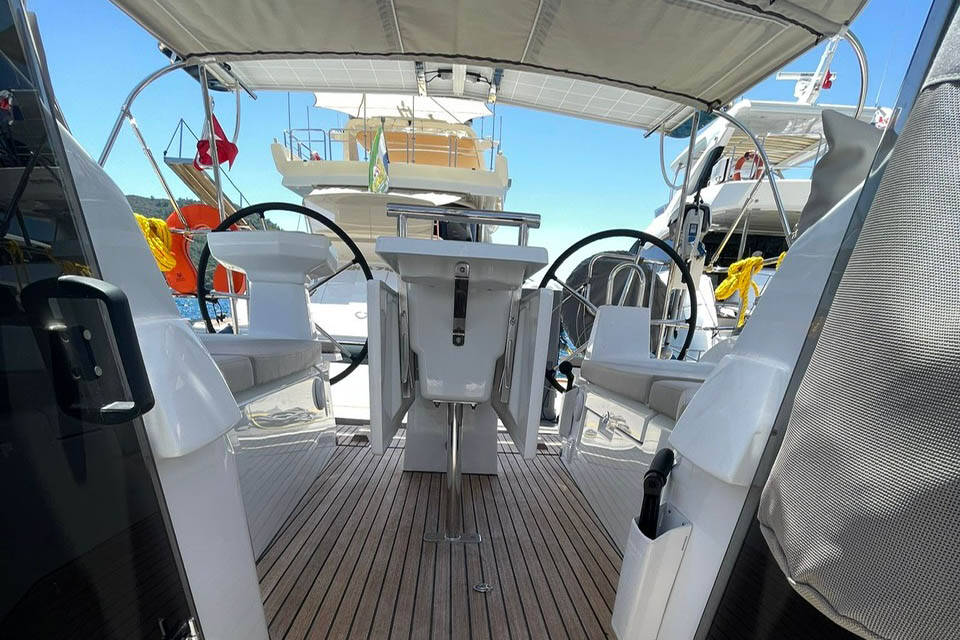 Sailing yacht Oceanis 34.1 ORIONIS