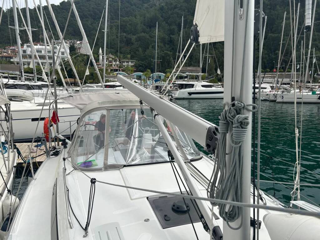 Sailing yacht Oceanis 34.1 Stella