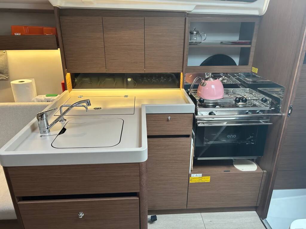 Sailing yacht Oceanis 34.1 Stella