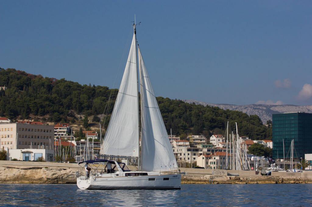Sailing yacht Oceanis 35 Jean Michel