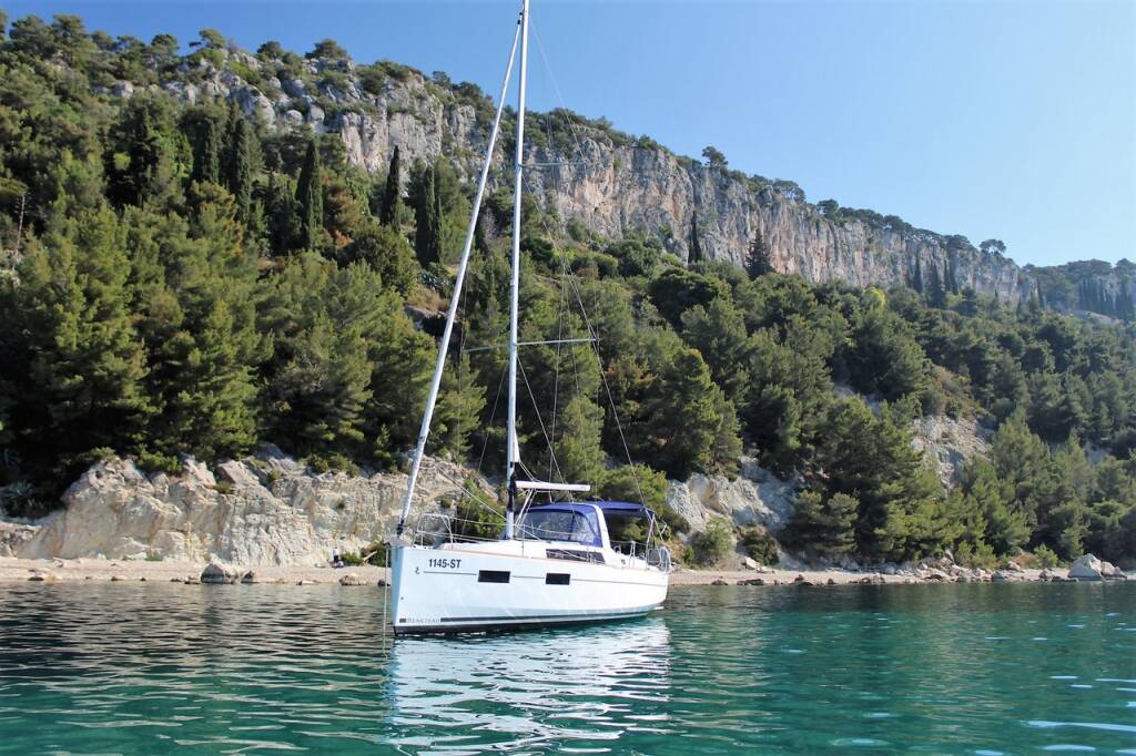 Sailing yacht Oceanis 35 Jean Michel