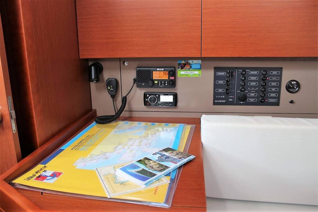 Sailing yacht Oceanis 35 Jean Michel