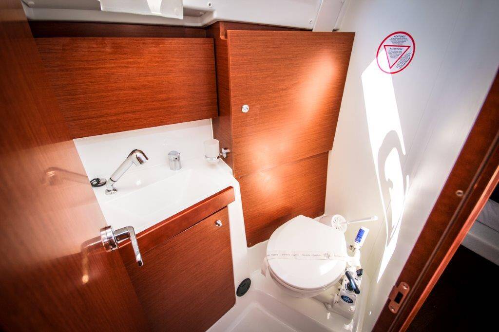 Sailing yacht Oceanis 35 Dalmar