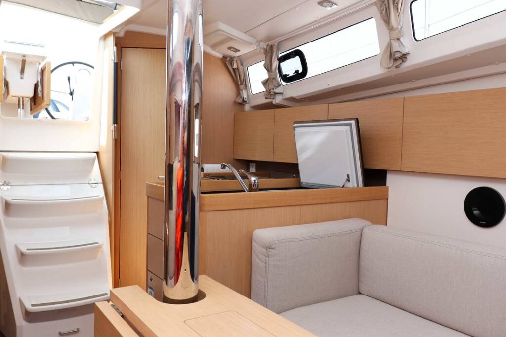 Sailing yacht Oceanis 35.1 Aquarius