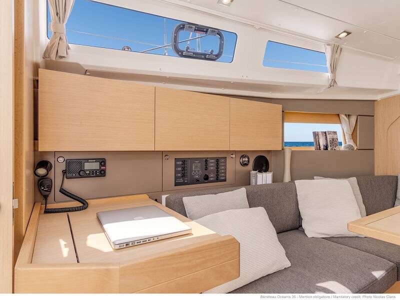 Segelyachten Oceanis 35.1 Maya Bay 2