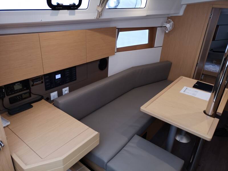 Sailing yacht Oceanis 35.1 Maya Bay 2