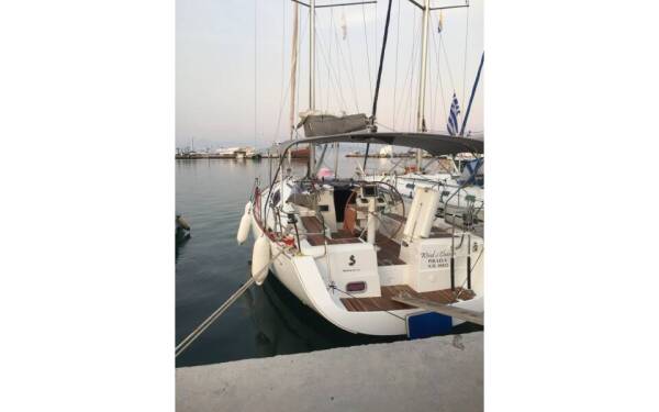 Oceanis 37 Wind of Change Paros