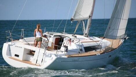 Segelyachten Oceanis 37 