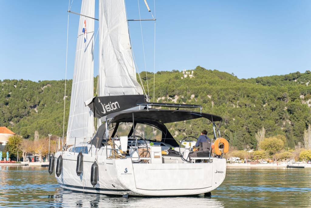 Segelyachten Oceanis 37.1 First Dream