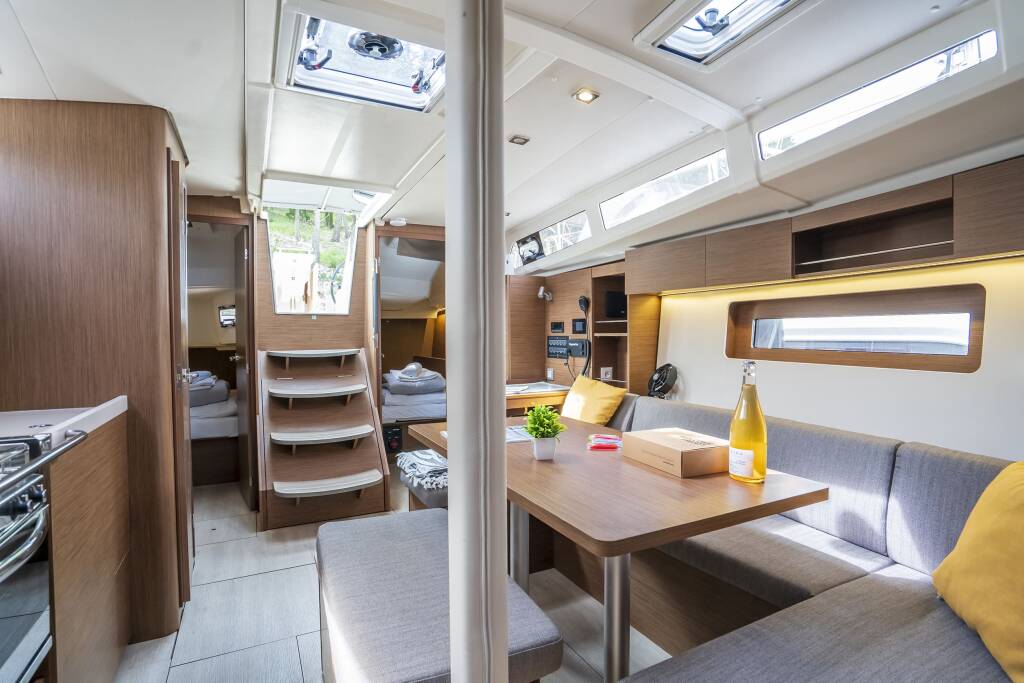 Segelyachten Oceanis 37.1 First Dream