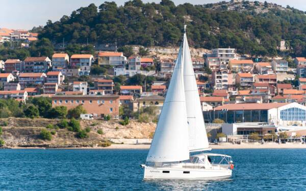 Oceanis 38 Aphrodite  Marina Mandalina, Sibenik