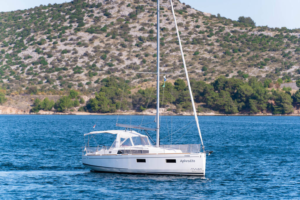 Segelyachten Oceanis 38 Aphrodite 