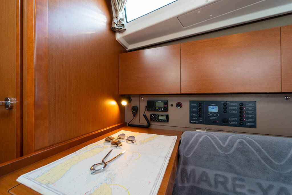 Segelyachten Oceanis 38 Aphrodite 