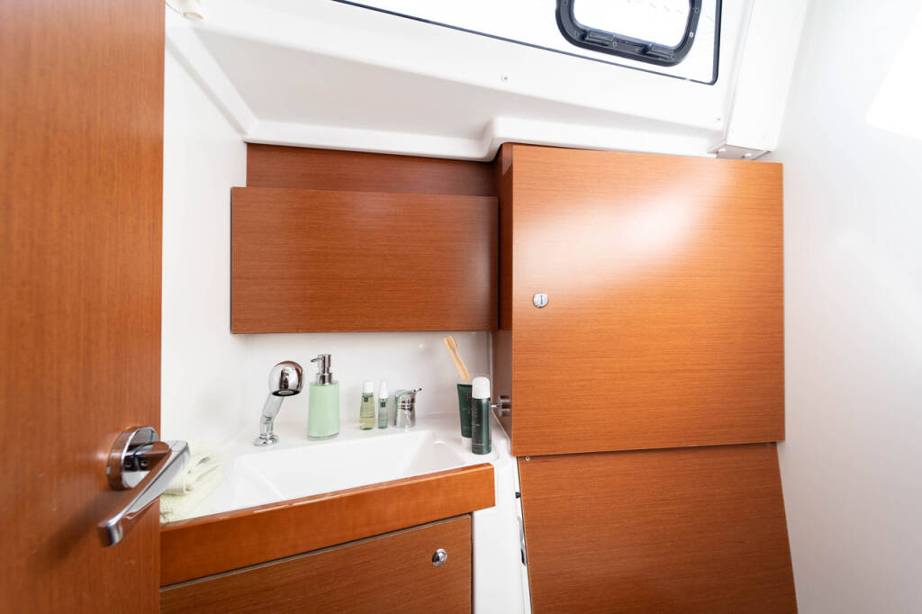 Segelyachten Oceanis 38 Aphrodite 