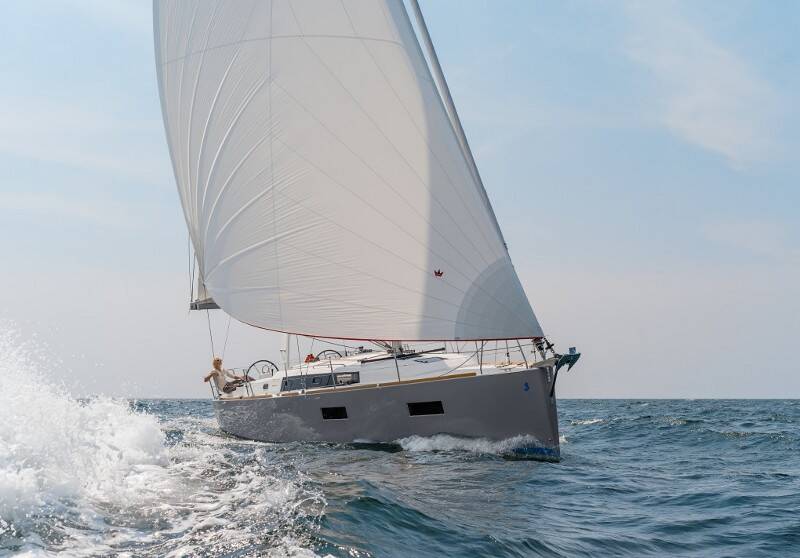 Sailing yacht Oceanis 38 Xenia
