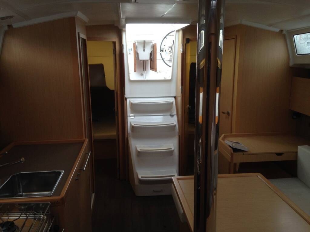 Sailing yacht Oceanis 38 Kos 38.1