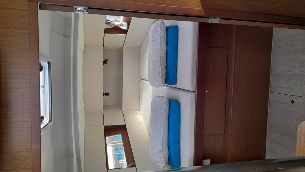 Sailing yacht Oceanis 38.1 The Boss