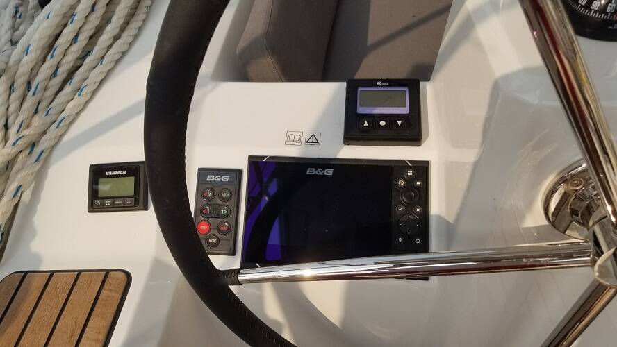 Sailing yacht Oceanis 38.1 Rosa Bella