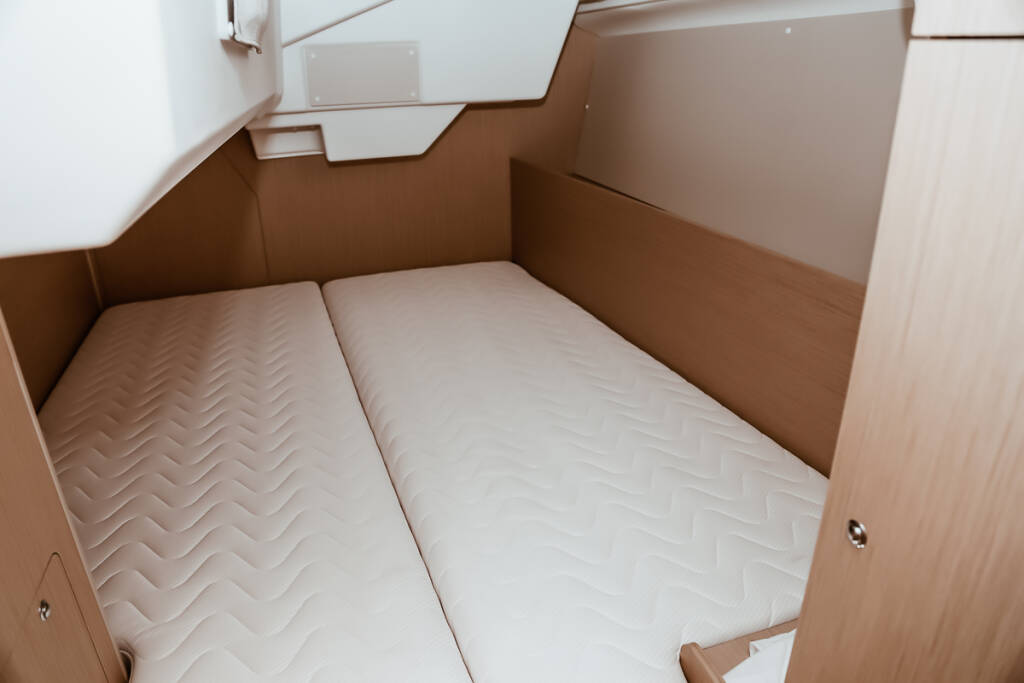 Sailing yacht Oceanis 38.1 CLASS