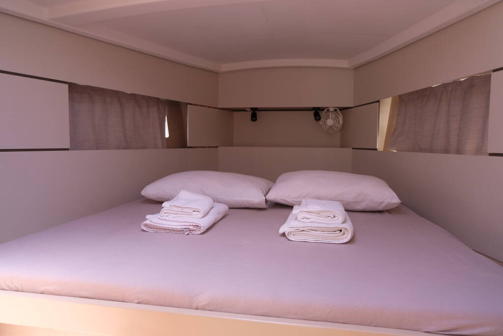 Segelyachten Oceanis 38.1 Triton 89