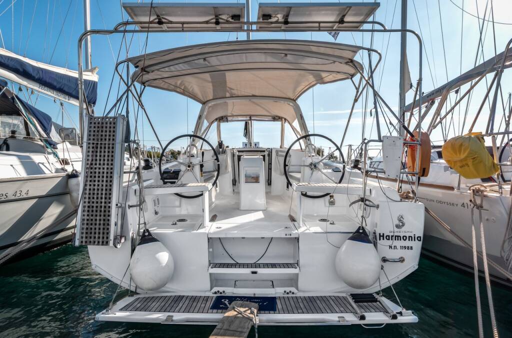 Sailing yacht Oceanis 38.1 Harmonia