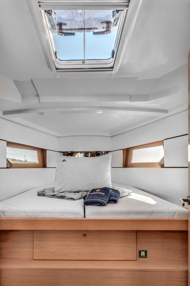 Sailing yacht Oceanis 38.1 Harmonia