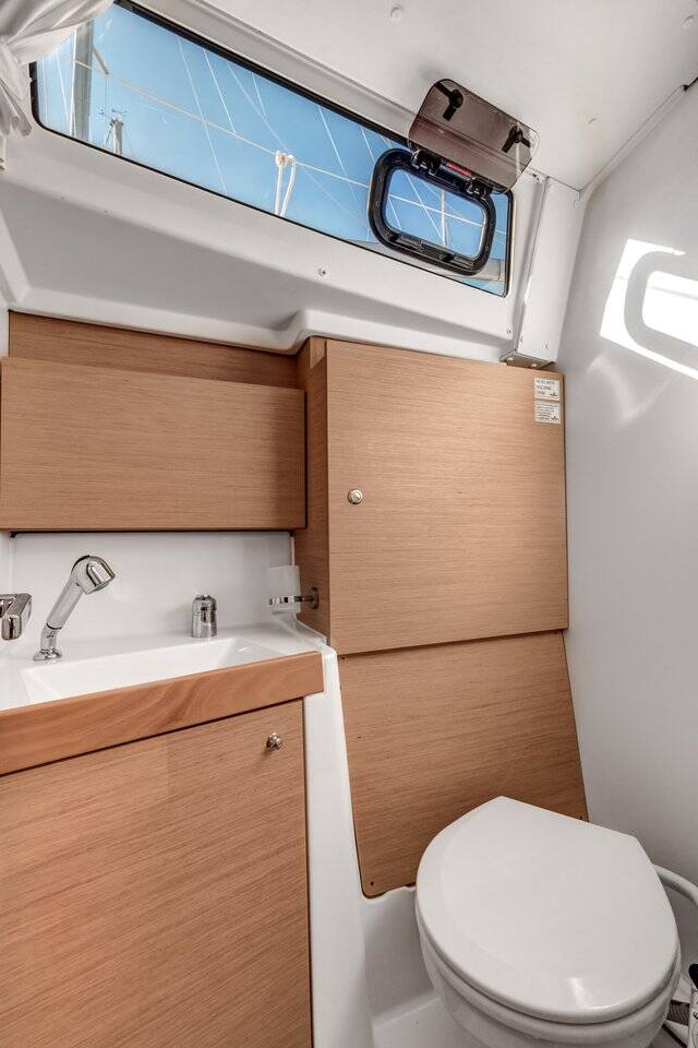 Sailing yacht Oceanis 38.1 Harmonia