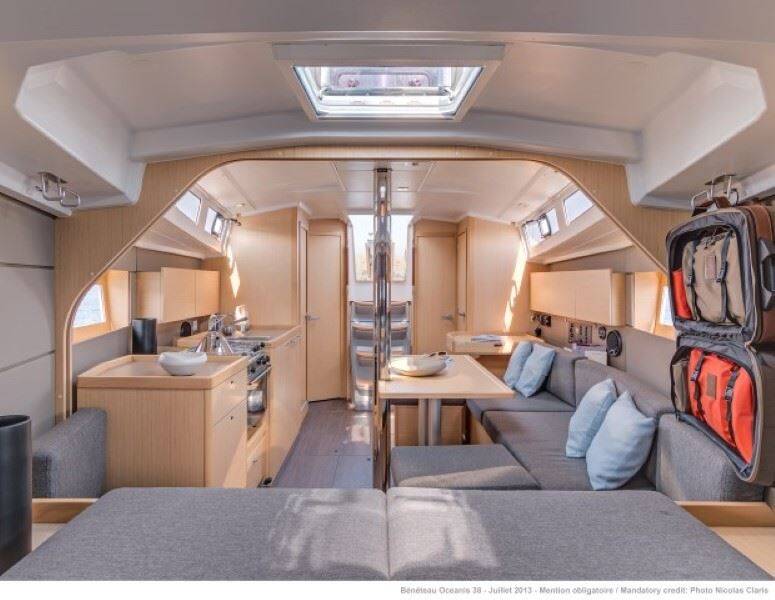Segelyachten Oceanis 38.1 Zeus
