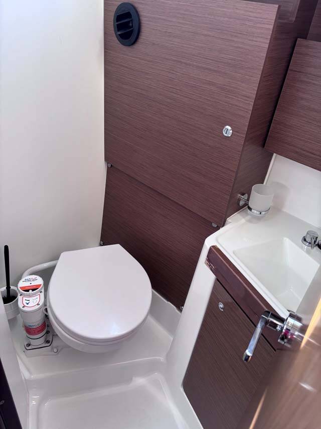 Segelyachten Oceanis 38.1 Eleven