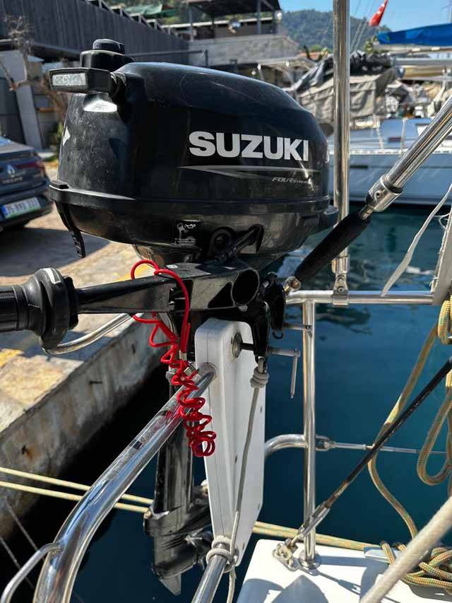 Sailing yacht Oceanis 38.1 Ida